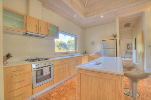 Moana Spa Villas - Prime Yallingup Location - Dalby Accommodation 29