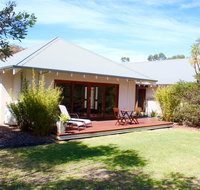 Moana Spa Villas - Prime Yallingup Location - Dalby Accommodation