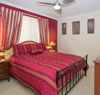 Ascot on Swan Bed  Breakfast