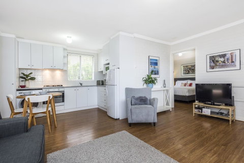 Hensman 10 - Dalby Accommodation 8