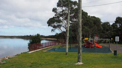 Strahan Retreat Holiday Park - Dalby Accommodation 1