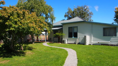 Strahan Retreat Holiday Park - Dalby Accommodation 13