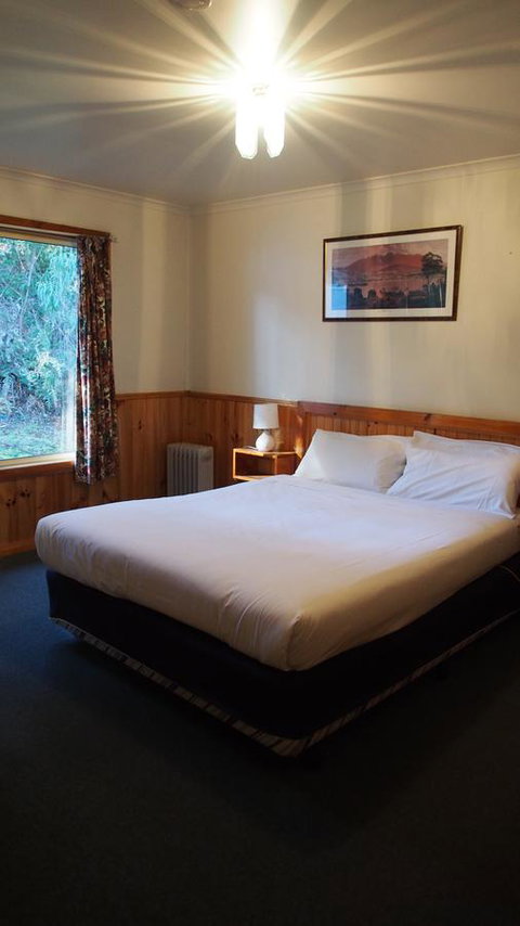 Strahan Retreat Holiday Park - Dalby Accommodation 44