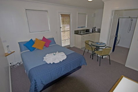 Strahan Retreat Holiday Park - Dalby Accommodation 16