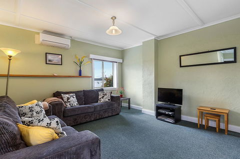 Smugglers Rest Apartments Dover - Dalby Accommodation 6