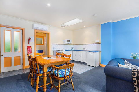 Smugglers Rest Apartments Dover - Dalby Accommodation 12