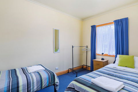 Smugglers Rest Apartments Dover - Dalby Accommodation 17