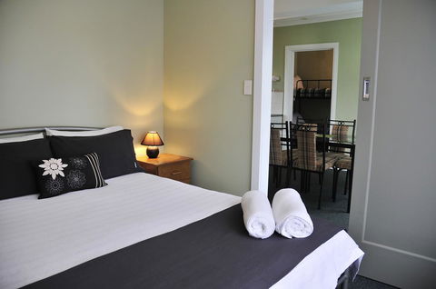 Smugglers Rest Apartments Dover - Dalby Accommodation 8