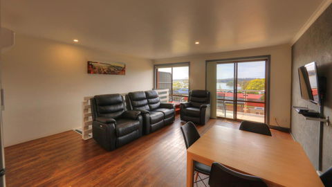 Sweetwater Villas - Dalby Accommodation 16