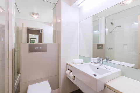 Best Western Plus Launceston - Dalby Accommodation 4