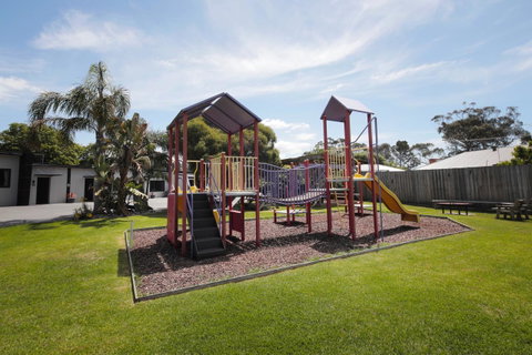 Georges Bay Apartments - Dalby Accommodation 41
