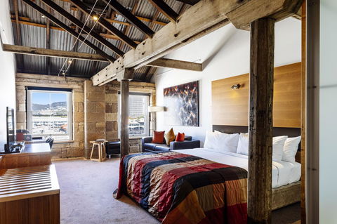 The Henry Jones Art Hotel - Dalby Accommodation 3