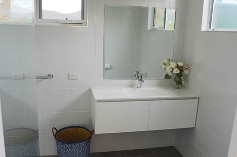 Sisters Beach Paradise - Dalby Accommodation 6