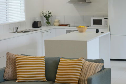 Sisters Beach Paradise - Dalby Accommodation 5