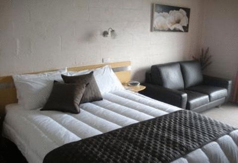 Balmoral On York - Dalby Accommodation 39