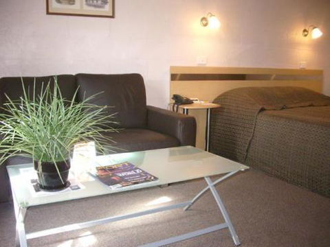 Balmoral On York - Dalby Accommodation 41