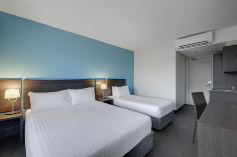 Travelodge Hotel Hobart - Dalby Accommodation 9