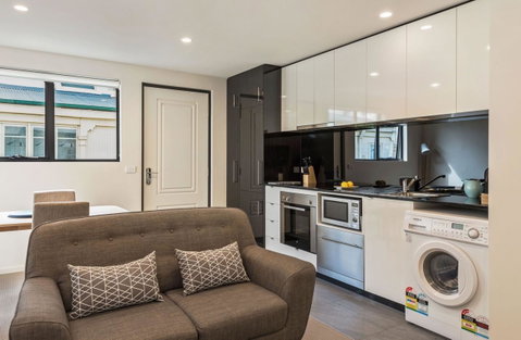 110 Hampden Apartments - Dalby Accommodation 1