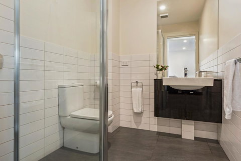 110 Hampden Apartments - Dalby Accommodation 21