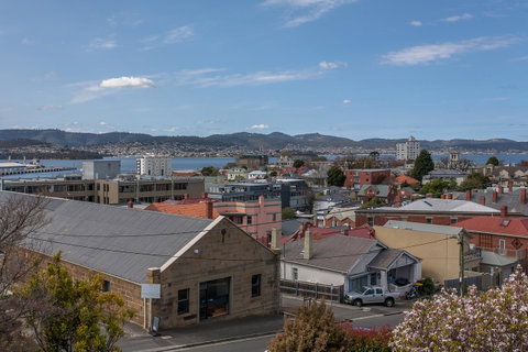 110 Hampden Apartments - Dalby Accommodation 28