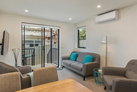 110 Hampden Apartments - Dalby Accommodation 22