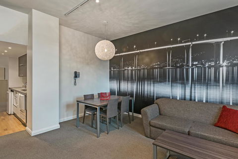 Mantra One Sandy Bay Road - Dalby Accommodation 8