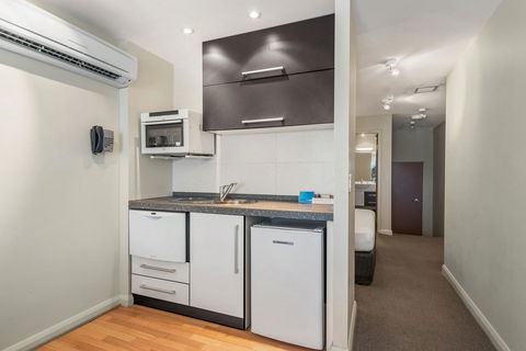 Mantra One Sandy Bay Road - Dalby Accommodation 25