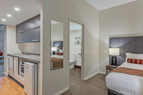 Mantra One Sandy Bay Road - Dalby Accommodation 18
