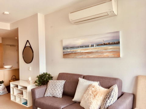 Hobart Inner City Apartment - Dalby Accommodation 2