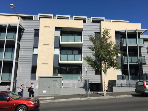 Hobart Inner City Apartment - Dalby Accommodation 0
