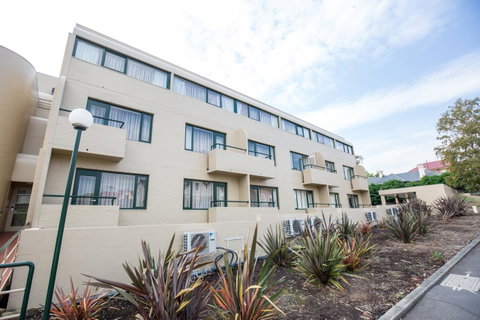 St Ives Apartments - Dalby Accommodation 2