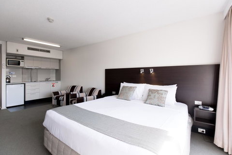 St Ives Apartments - Dalby Accommodation 16