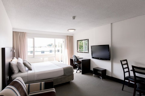 St Ives Apartments - Dalby Accommodation 15