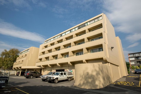 St Ives Apartments - Dalby Accommodation 3