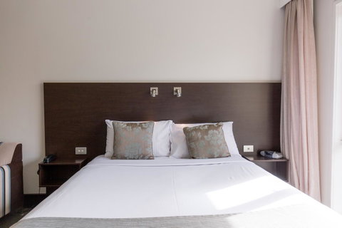 St Ives Apartments - Dalby Accommodation 6