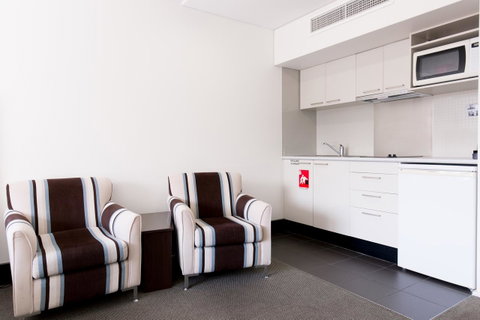 St Ives Apartments - Dalby Accommodation 12