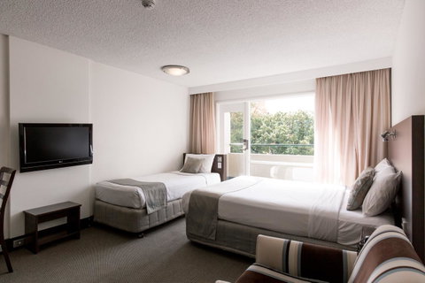 St Ives Apartments - Dalby Accommodation 9