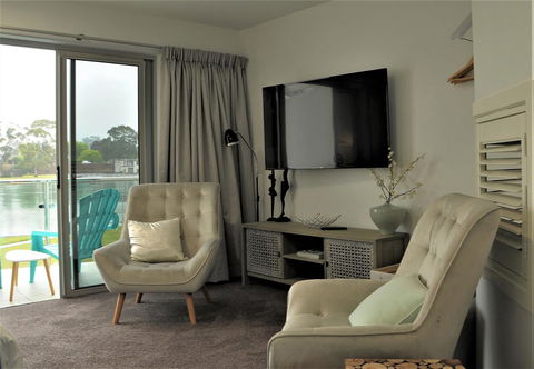 Ulverstone River Edge HolidayApartments - Dalby Accommodation 1