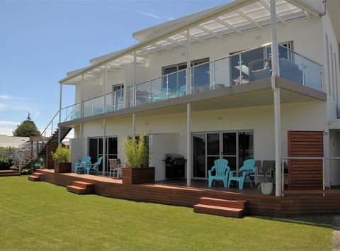 Ulverstone River Edge HolidayApartments - Dalby Accommodation 12
