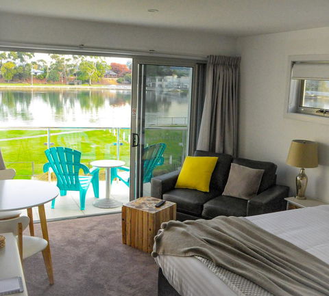Ulverstone River Edge HolidayApartments - Dalby Accommodation 5