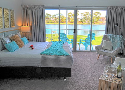 Ulverstone River Edge HolidayApartments - Dalby Accommodation 0
