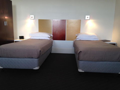 Auldington Hotel - Dalby Accommodation 22