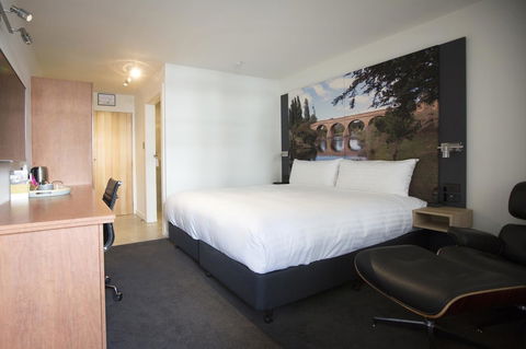 Hotel Launceston - Dalby Accommodation 1