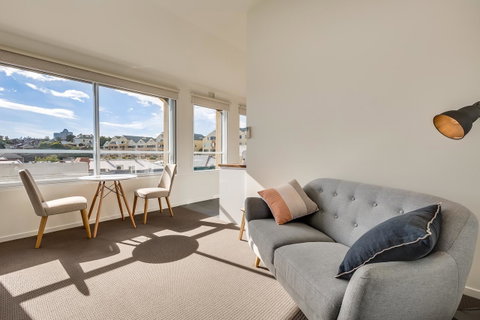 Salamanca Galleria Apartments - Dalby Accommodation 4
