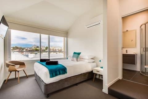 Salamanca Galleria Apartments - Dalby Accommodation 11