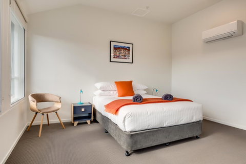 Salamanca Galleria Apartments - Dalby Accommodation 6