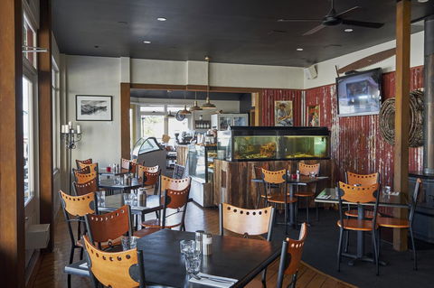 Bushman's Cafe - Dalby Accommodation 3