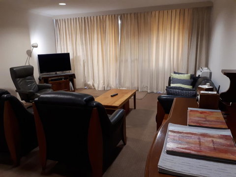 Jenatt Apartments Salamanca - Dalby Accommodation 10