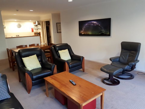 Jenatt Apartments Salamanca - Dalby Accommodation 15