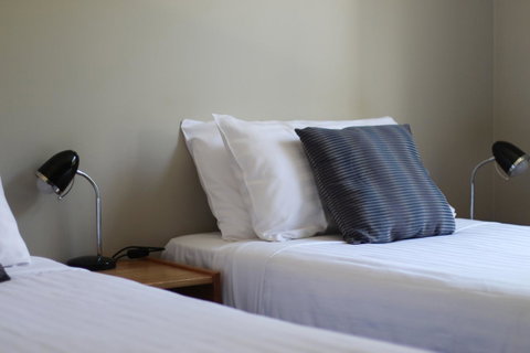 Jenatt Apartments Salamanca - Dalby Accommodation 37